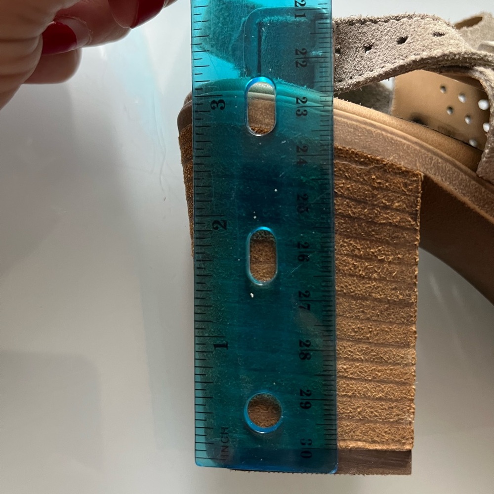 Chinese Laundry heeled sandals - Picture 14 of 14